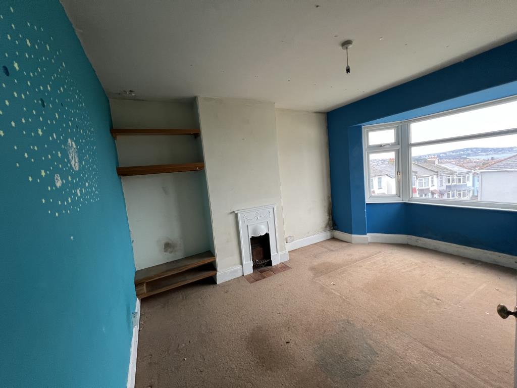 LOT 59 AUCTION 248 SEMIDETACHED HOUSE FOR REFURBISHMENT